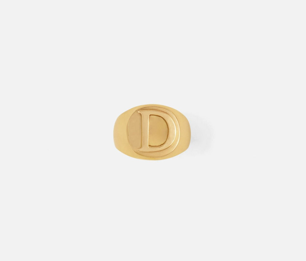 Clark Signet Napkin Ring in Gold
