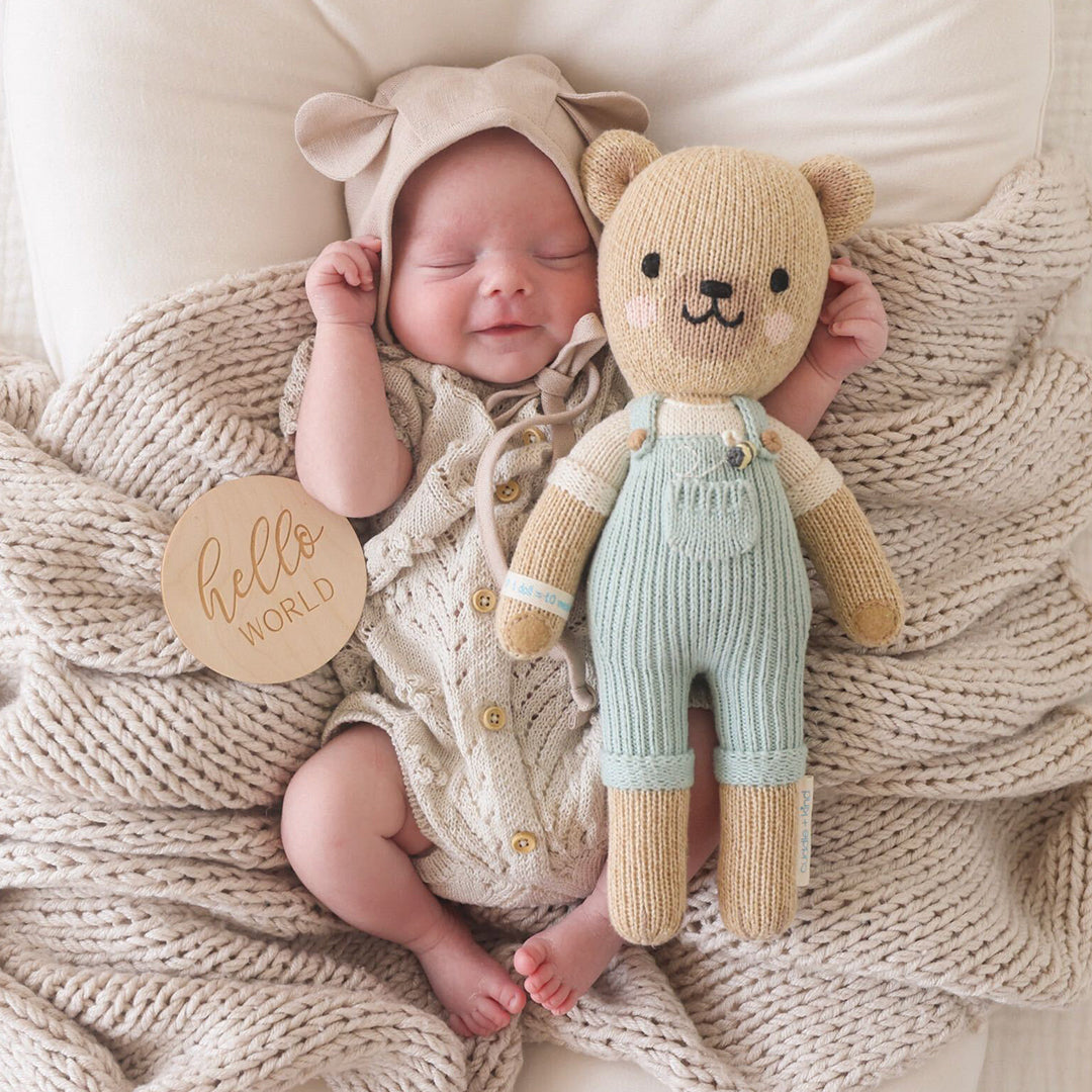 cuddle+kind Charlie the Honey Bear – The Picket Fence
