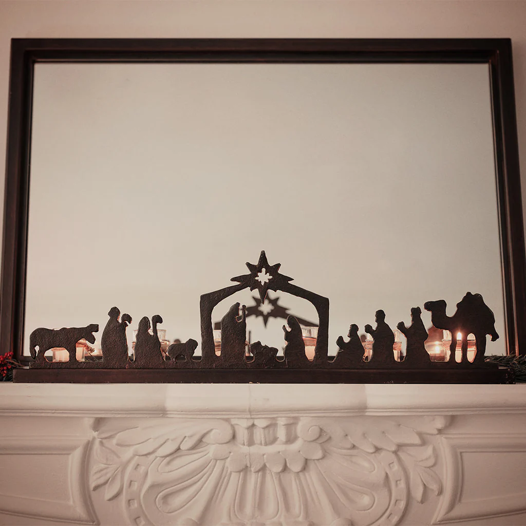 Jan Barboglio Estrella de Belen Iron Nativity Rail on Wood Base