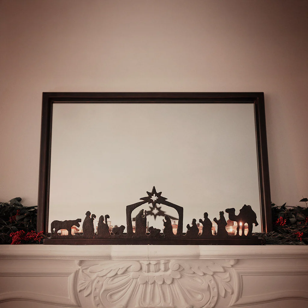 Jan Barboglio Estrella de Belen Iron Nativity Rail on Wood Base