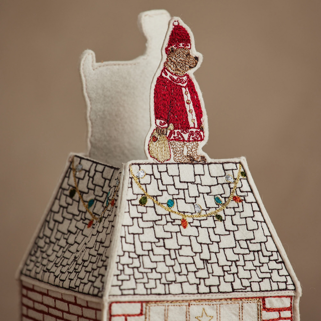 Coral and Tusk Home for the Holidays Tissue Box Cover