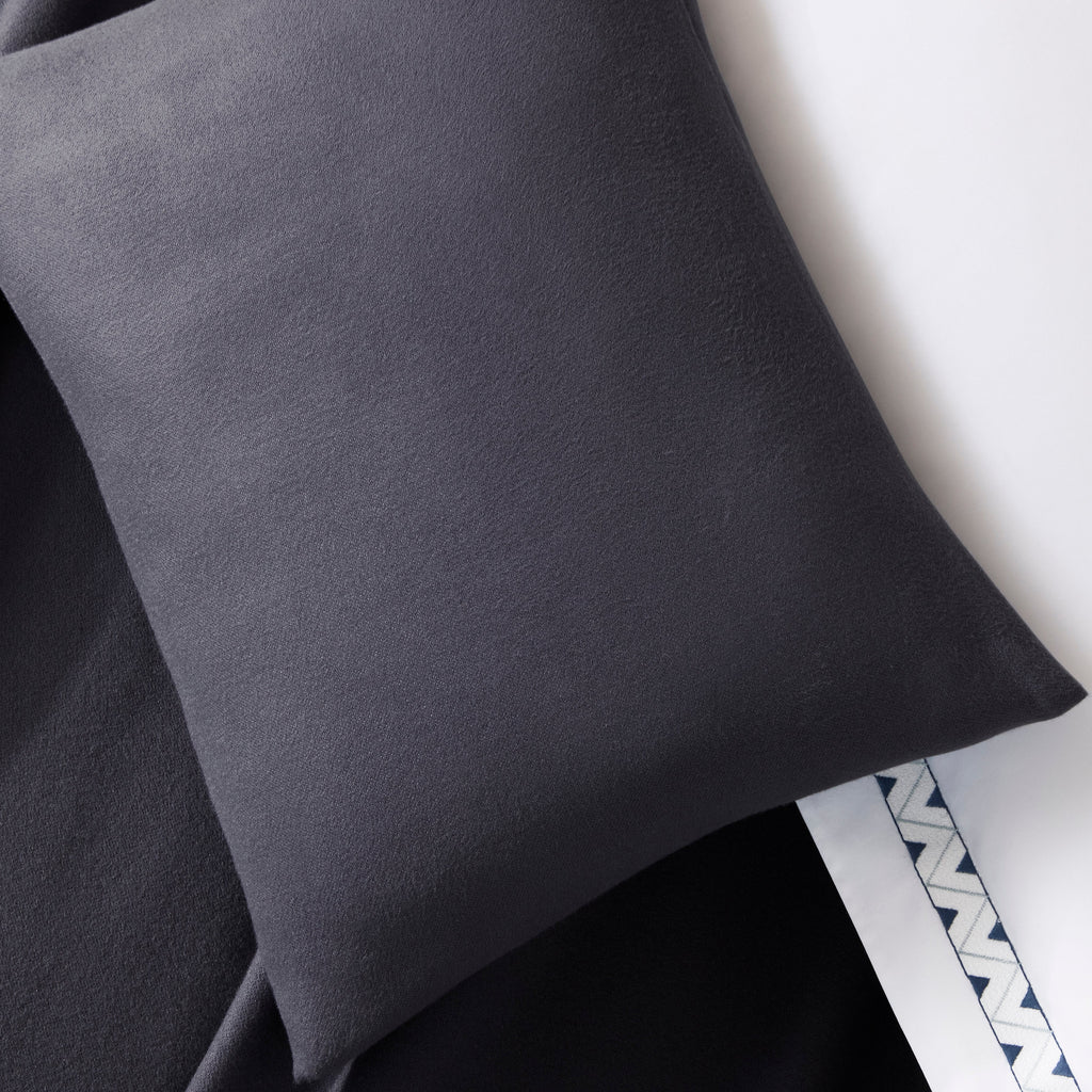 Dream Modal Blanket & Shams