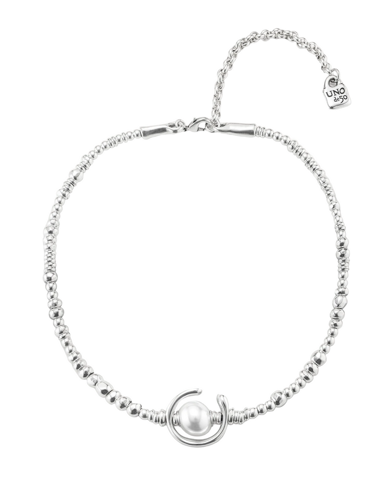Uno de 50 Short Beaded Necklace with a Pearl