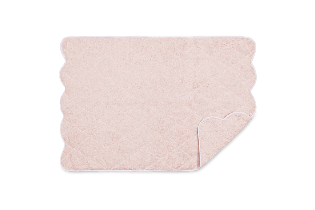 Cairo Scallop Quilted Tub Mat -24x36