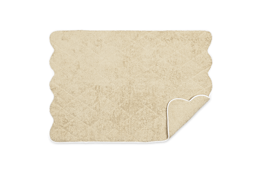 Cairo Scallop Quilted Tub Mat -24x36