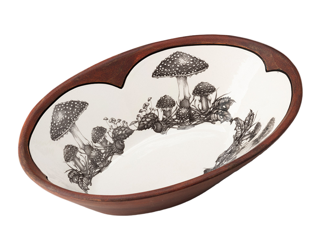 Laura Zindel Large Serving Dish: Woodland Mushrooms with Brown 