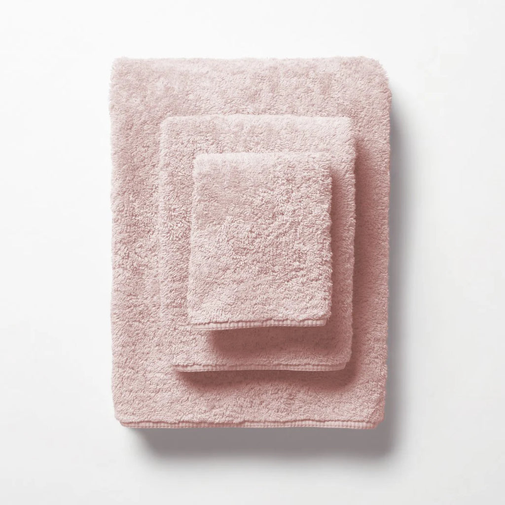 Scandia Home Indulgence Bath Towels in Blossom Pink