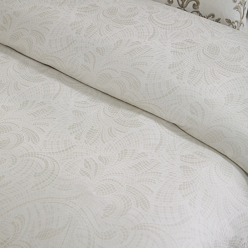 Sferra Leonessa Floral Sateen Jacquard Duvet Covers + Shams in Ivory