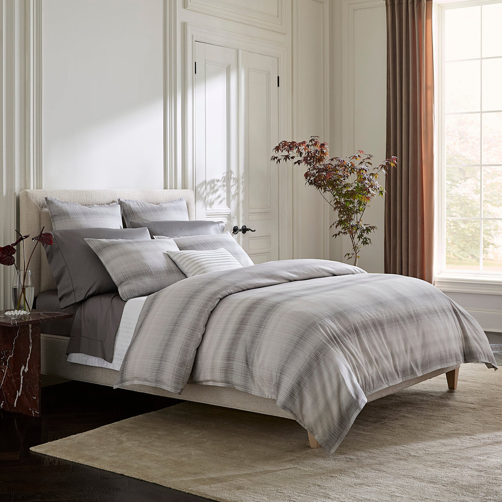 SFERRA Perugia Lunar Grey Sateen Jacquard Duvet Cover and Shams with Giotto Titanium Sheets