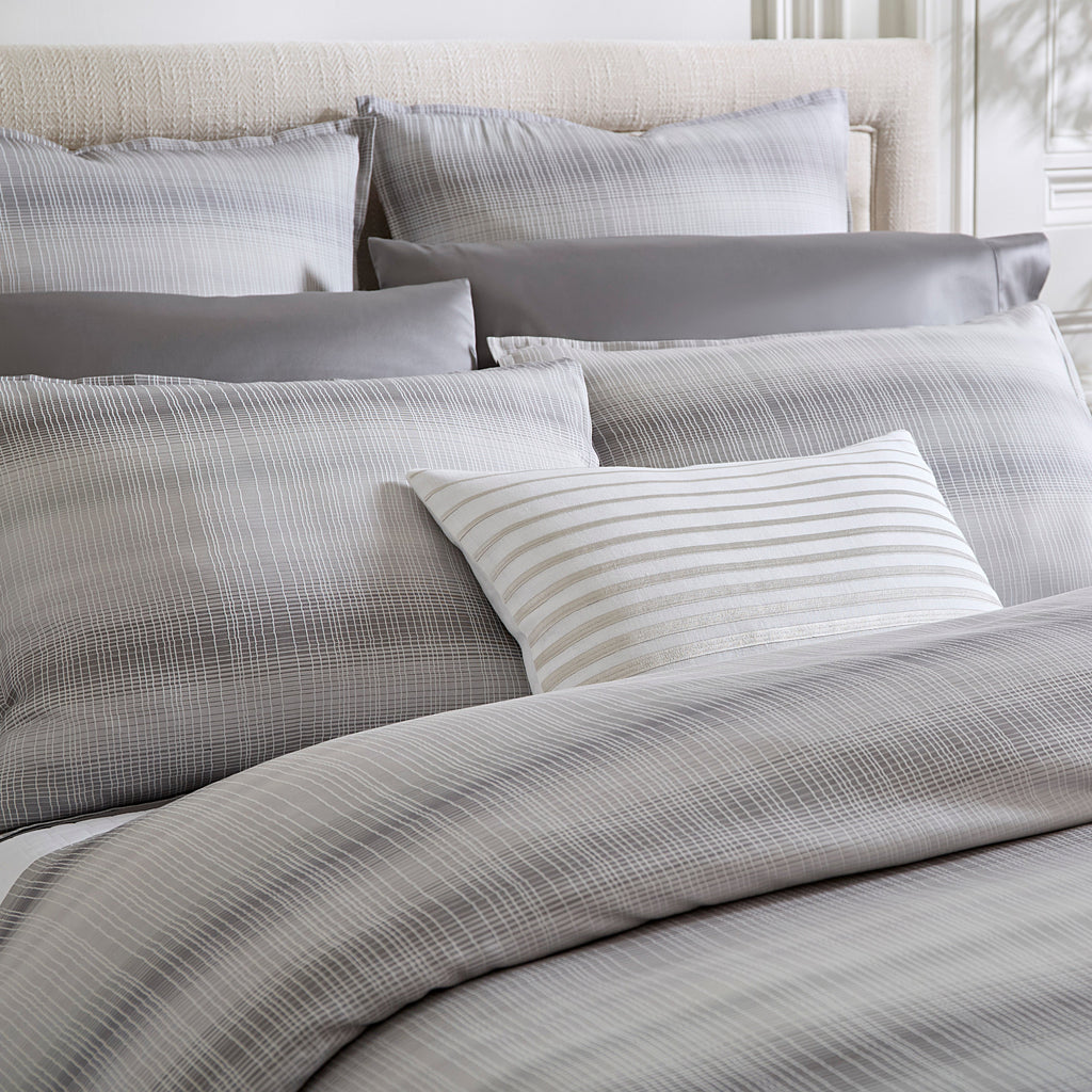 SFERRA Perugia Lunar Grey Sateen Jacquard Duvet Cover and Shams with Giotto Titanium Sheets