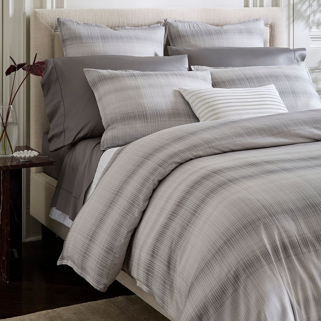 SFERRA Perugia Lunar Grey Sateen Jacquard Duvet Cover and Shams with Giotto Titanium Sheets