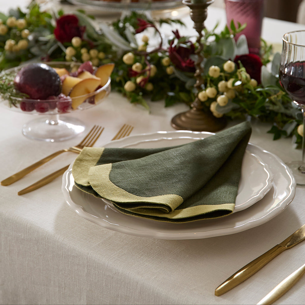 SFERRA Ondulato Dinner or Cocktail Linen Napkin Set in Forest/Celadon Green