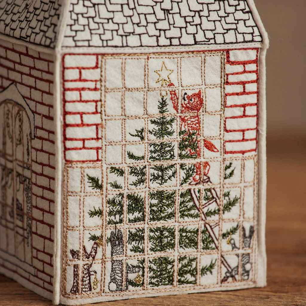 Coral and Tusk Home for the Holidays Tissue Box Cover