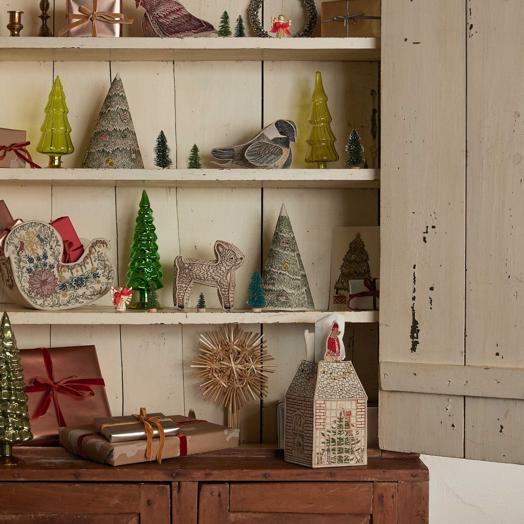 Coral and Tusk Home for the Holidays Tissue Box Cover