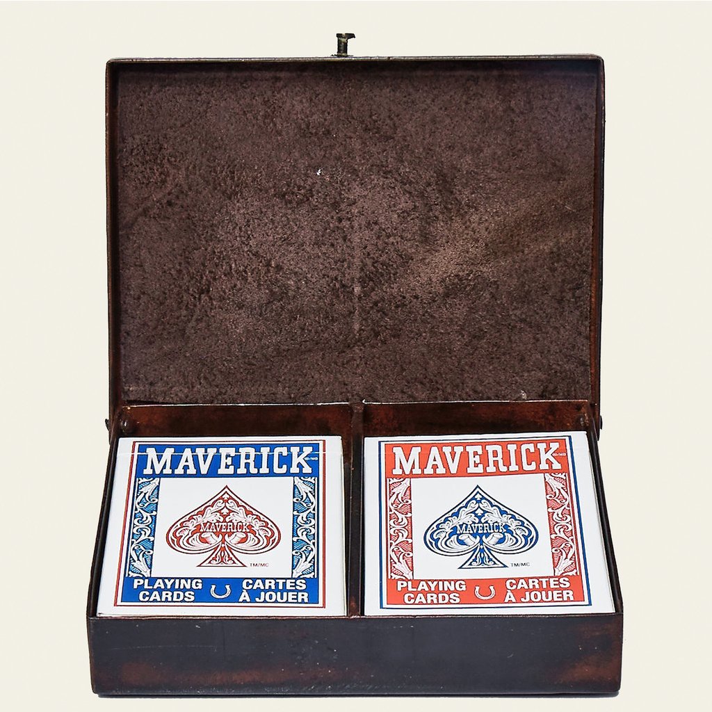 Buena Mano Box with Playing Cards