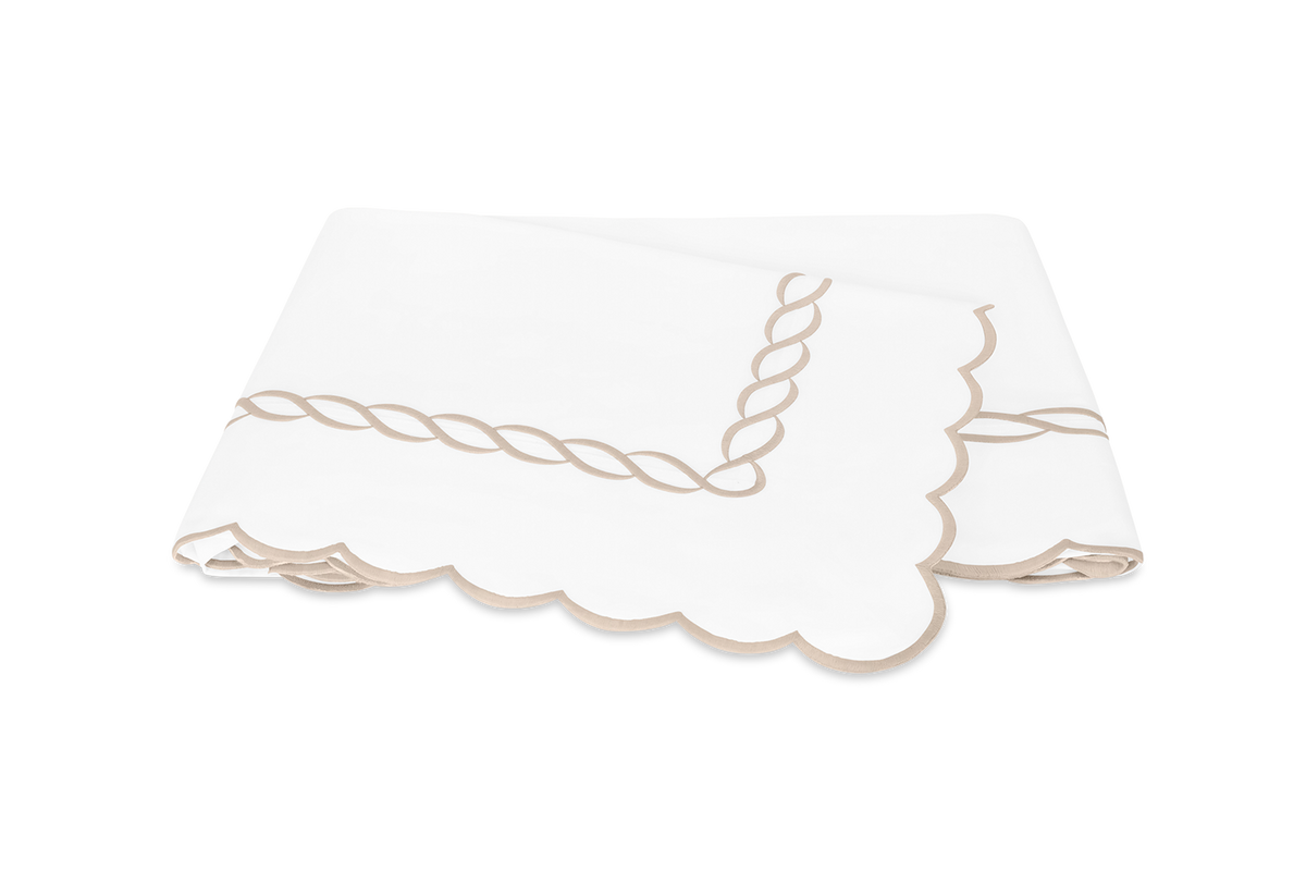Matouk Classic Chain Scallop Embroidered Flat Sheet – The Picket Fence