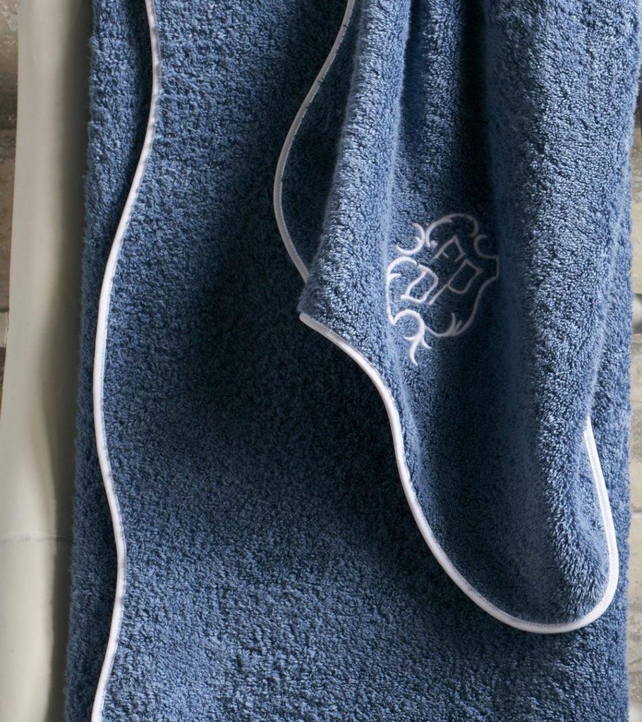 Matouk Custom Cairo Wave Bath Towels + Tub Mats