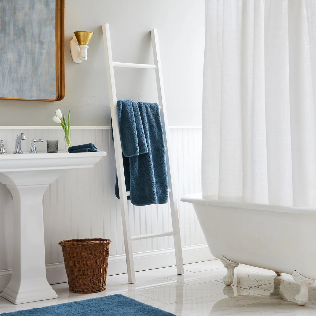 Indulgence Bath Towels + Tub Mat